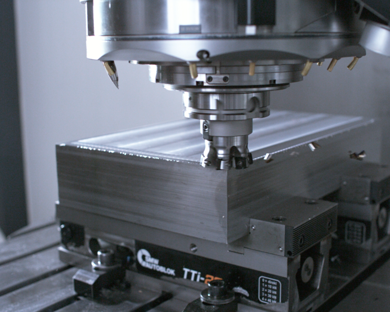 Skillnaden mellan gjutjärn, stål och aluminium vid svarvning