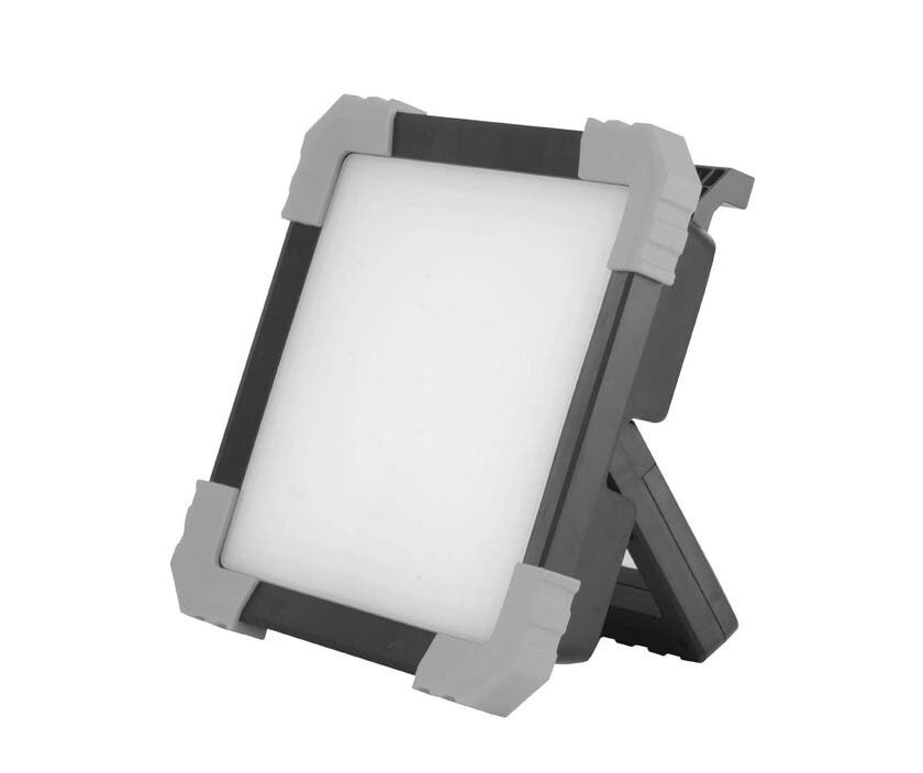 ARBETSLAMPA 30W 2400LM