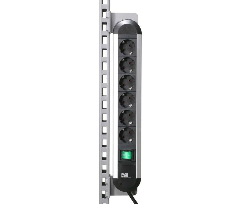 KOMPLETT ENERGIPANEL 6 UTTAG MED FÄSTE